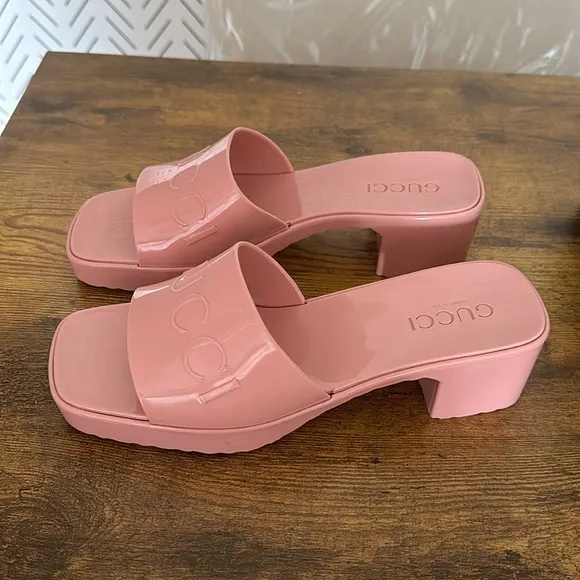 Gucci: Rubber Womens Platform 20/60mm Slide Sandals 38 Wild Rose