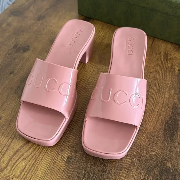 Gucci: Rubber Womens Platform 20/60mm Slide Sandals 38 Wild Rose