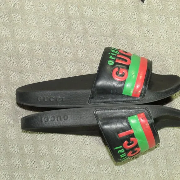 Gucci Unisex Men's 5.5 / Women's 7 Black Rubber Slides with Gucci Stripes