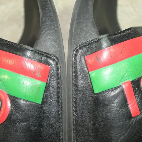Gucci Unisex Men's 5.5 / Women's 7 Black Rubber Slides with Gucci Stripes