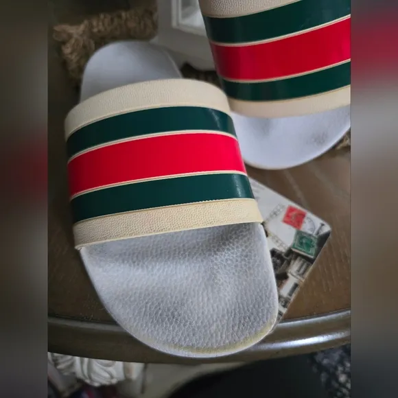 Gucci White Slider.