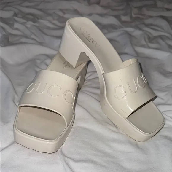 Gucci Women's Cream Slide Sandals