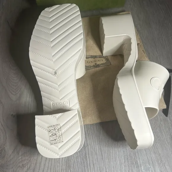 Gucci Women's Rubber Slide Sandals