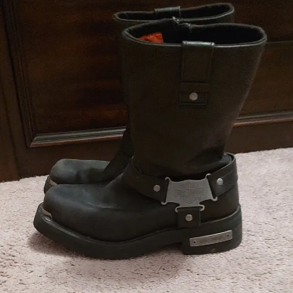 Harley-Davidson Black Mid-Calf Boots with Durable Leather and Heavy-Duty Sole