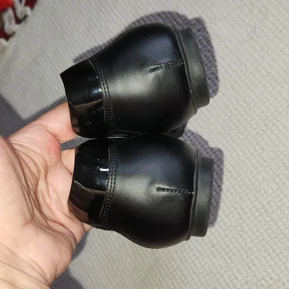 Hogan black leather ballet flats