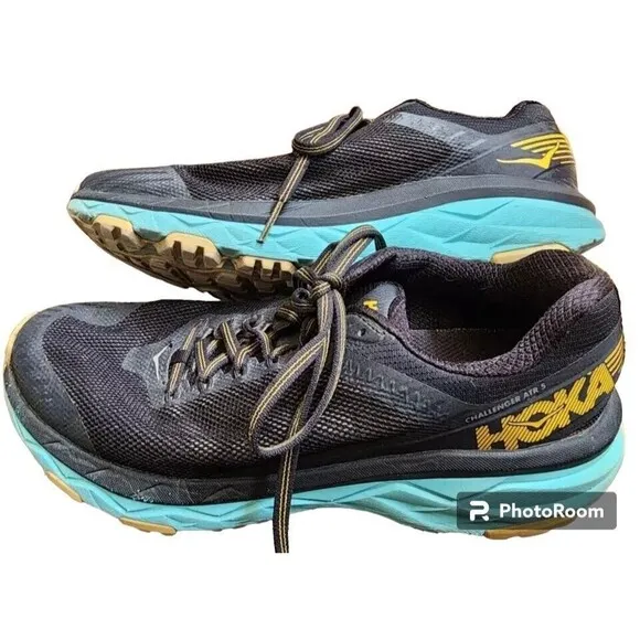 HOKA One One Challenger ATR 5 Size 7.5 Black/Blue