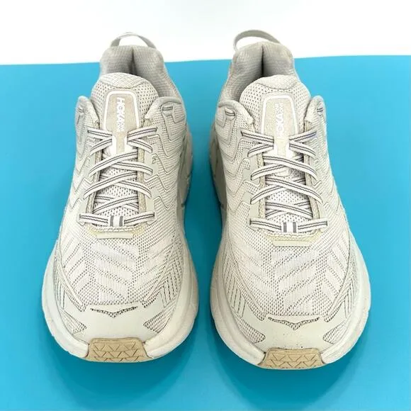HOKA ONE ONE X OUTDOOR VOICES CLIFTON 4 RUNNING SHOES / ATHLEISURE SNEAKERS