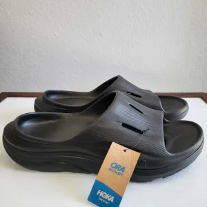 Hoka Ora Recovery 3 Slide Sandals.