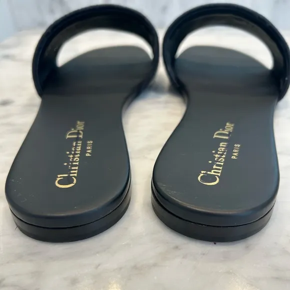 ☀️HOST PICK☀️Christian Dior Navy and Cream Slides