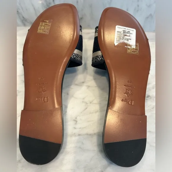 ☀️HOST PICK☀️Christian Dior Navy and Cream Slides
