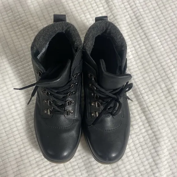 Hotter CORR-TEX Black Leather Lace up ankle boots size 8.5 US made in England
