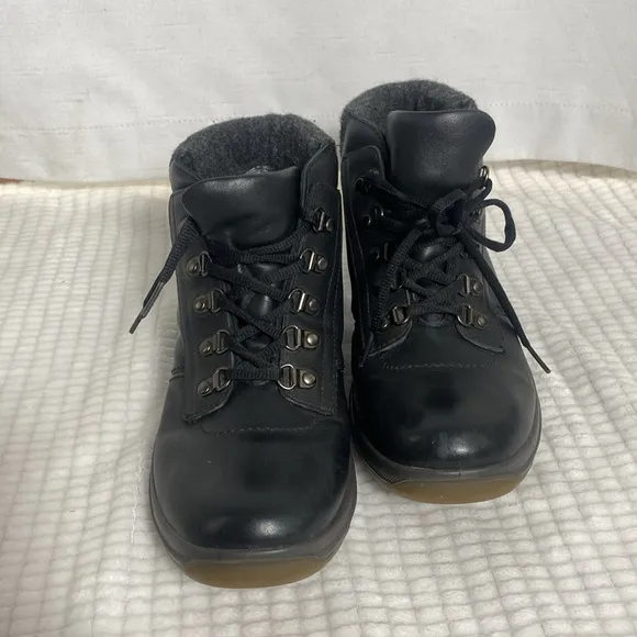 Hotter CORR-TEX Black Leather Lace up ankle boots size 8.5 US made in England