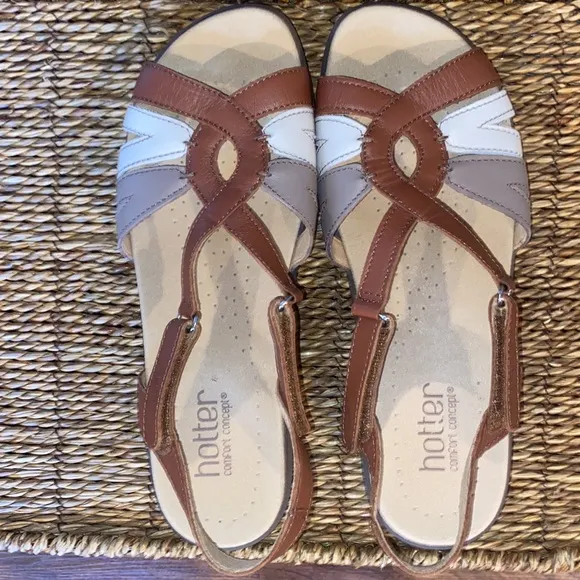 Hotter Leather Brown/Gray/White Flare Sandals
