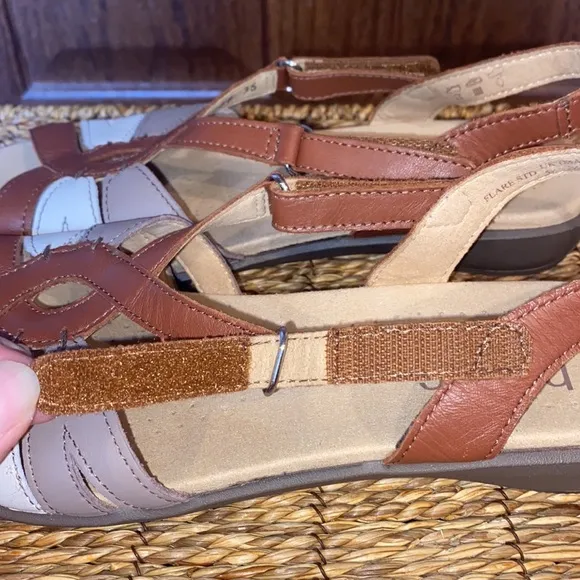 Hotter Leather Brown/Gray/White Flare Sandals