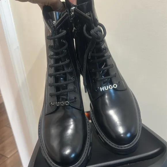 🖤HUGO AXEL Lace-up ankle boots