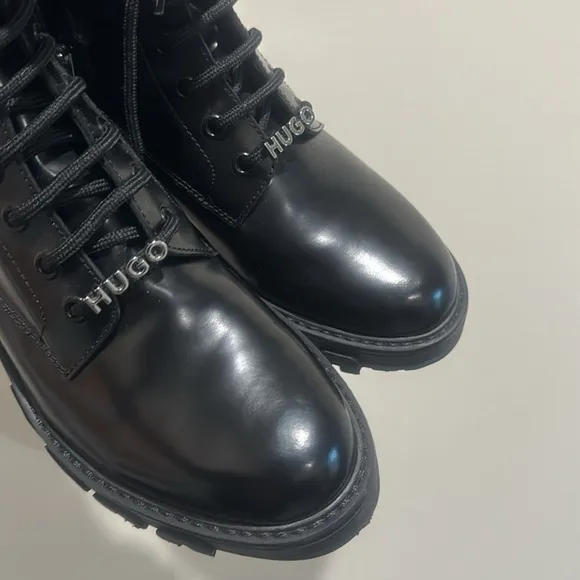 🖤HUGO AXEL Lace-up ankle boots