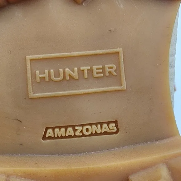 HUNTER Amazonas Cream Tall Red Laced Waterproof Boots with Lugg Soles, size 5