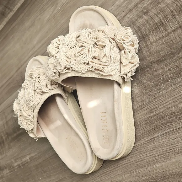 Inuikii Fringe Slide Sandals in Cream Size 39