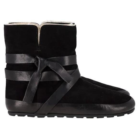 Isabel Marant Etoile Sheared Snow Boots in Black Suede