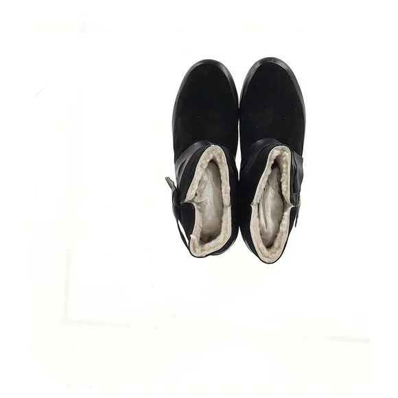 Isabel Marant Etoile Sheared Snow Boots in Black Suede