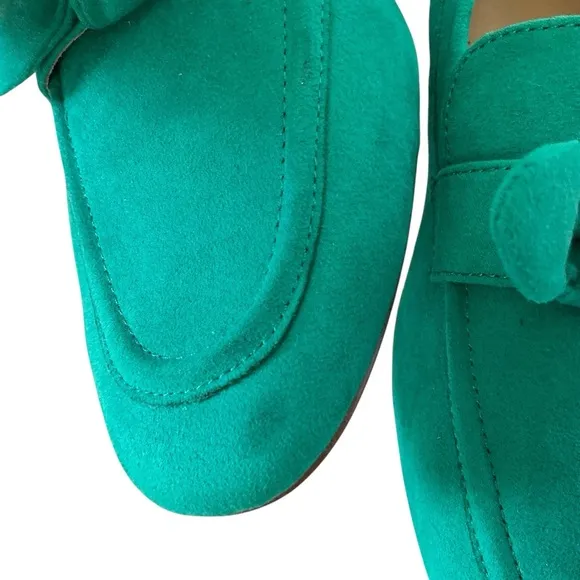 J crew suede bow loafers green size 9 almond toe flats slip on shoes Sz