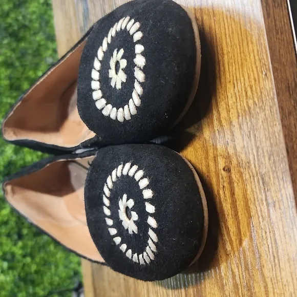 Jack Rogers Black Flats with Decorative Stitching size 6