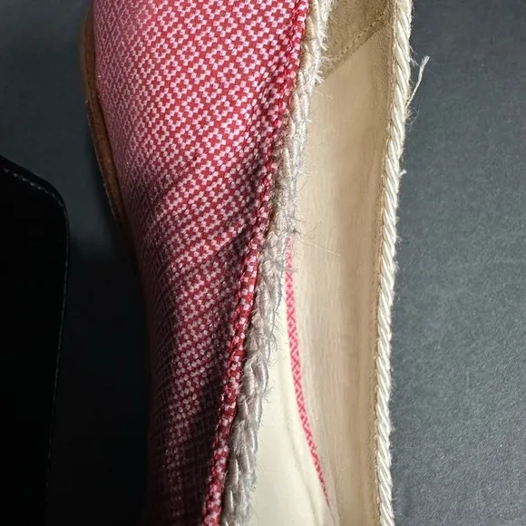 Jack Rogers Women's Pink Ballet Flats size 6 pre owned Exellent condition.