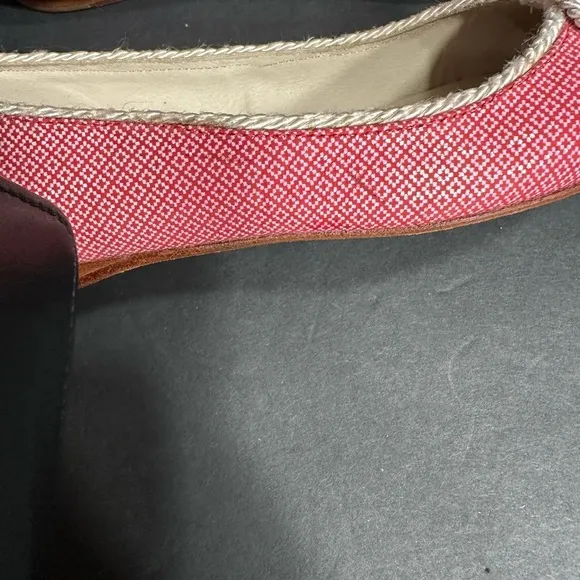 Jack Rogers Women's Pink Ballet Flats size 6 pre owned Exellent condition.