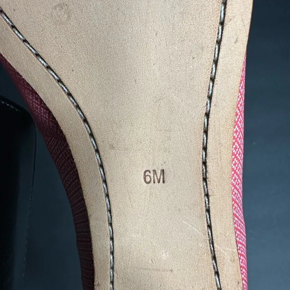 Jack Rogers Women's Pink Ballet Flats size 6 pre owned Exellent condition.