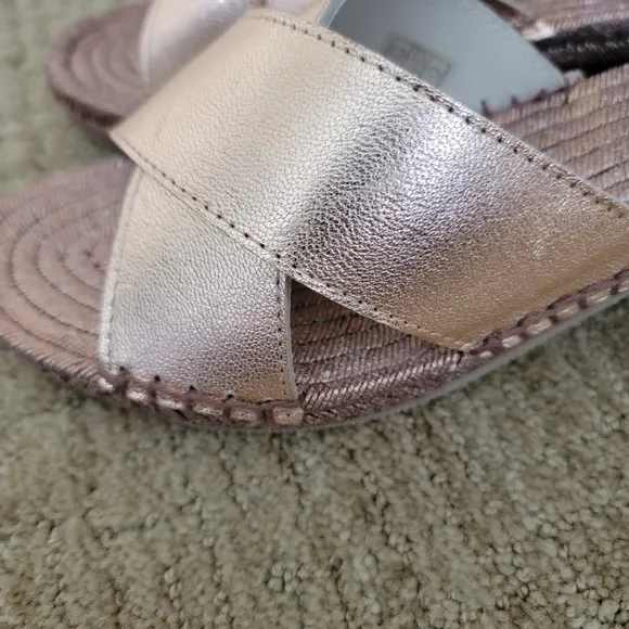 Jeffrey Campbell Monada Espadrille Slide Sandals in Rose Gold, Size 38