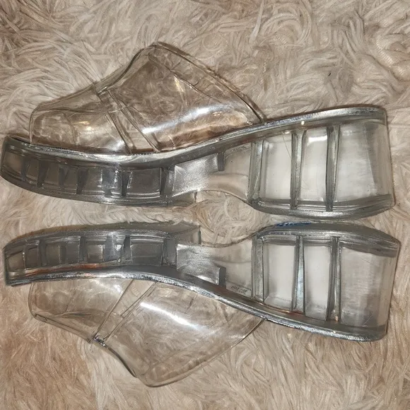 JEFFREY CAMPBELL☆Jelli Platform Slides.