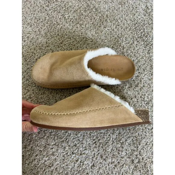 Jenni Kayne $375 Shearling-Lined Moc Clog Shoes Suede Mules Slides Tan Sz 40/9.5