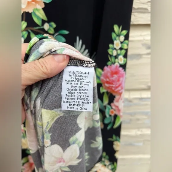 Johnny Was The Janie Favorite Cap Sleeve Floral Hawaiian Jersey Knit Maxi Dress