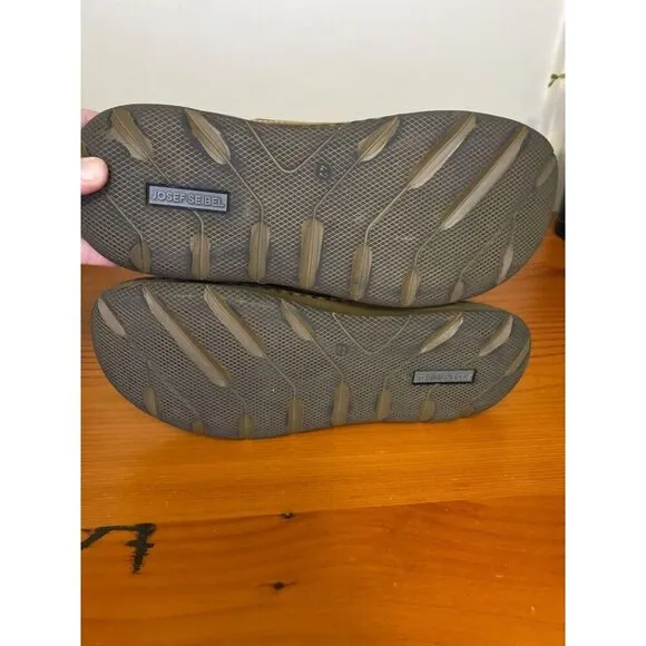 Josef Seibel Maverick 24 Leather Comfort Slides Brown Size 42 / 8.5-9