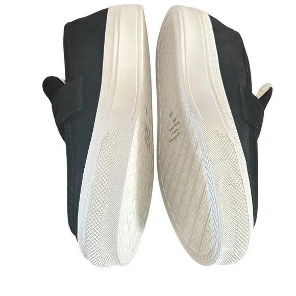 J/Slides Giles Black Suede Sneaker Size 8.5