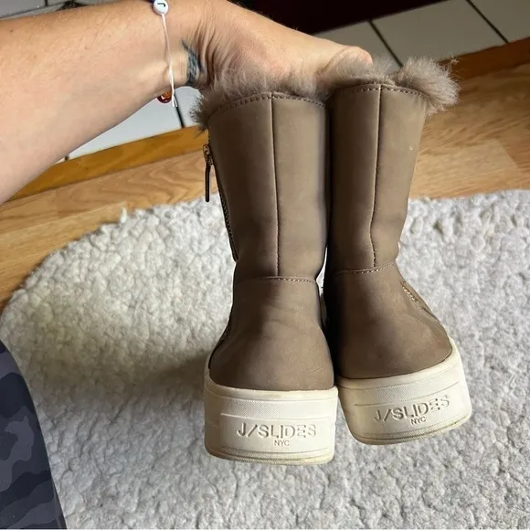 J/Slides Tristan Suede Tan and Gold Zipper Faux Fur Platform Sneaker Bootie Sz 7