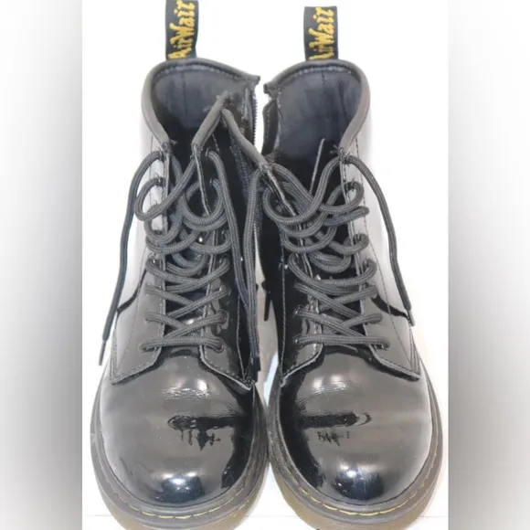 JUNIOR 1460 PATENT LEATHER LACE UP BOOTS Size 4
