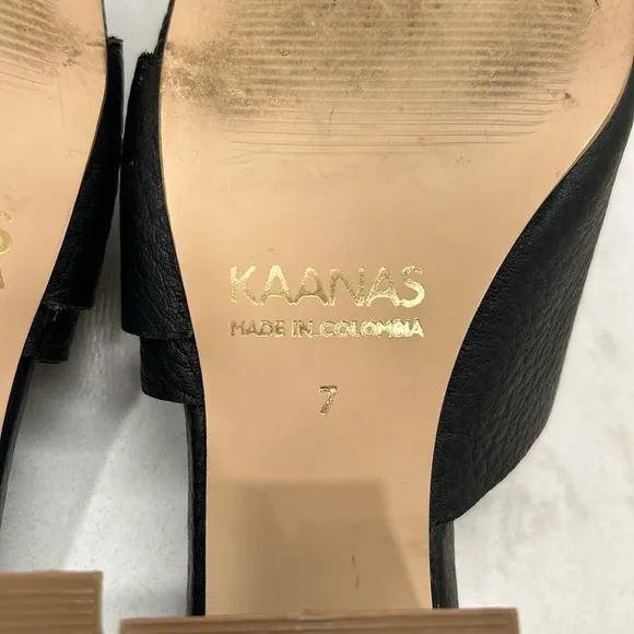 KAANAS Comino Buckle Heeled Slide Sandals Black Pebbled Leather