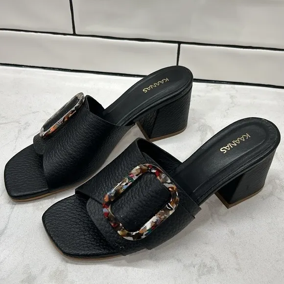 KAANAS Comino Buckle Heeled Slide Sandals Black Pebbled Leather