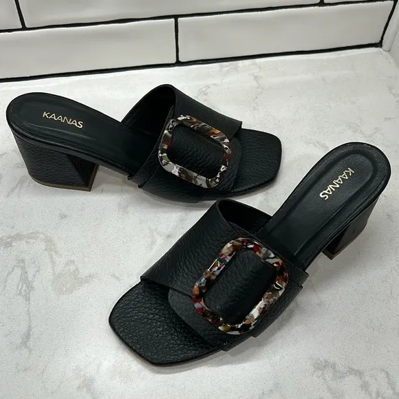KAANAS Comino Buckle Heeled Slide Sandals Black Pebbled Leather