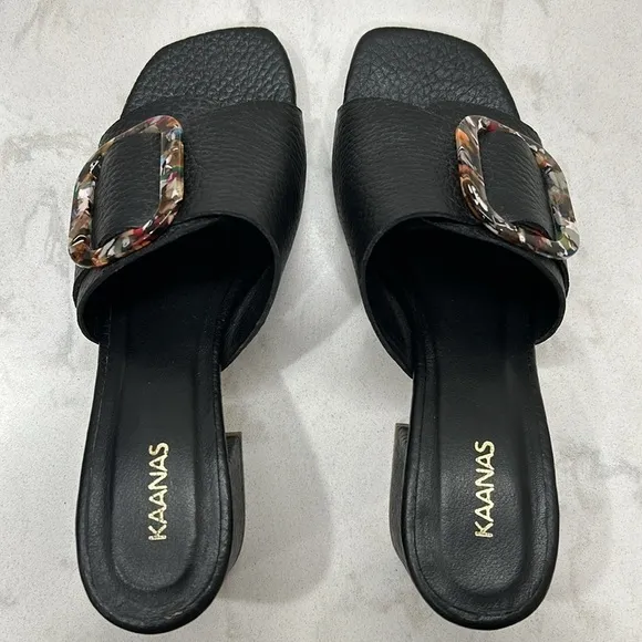 KAANAS Comino Buckle Heeled Slide Sandals Black Pebbled Leather