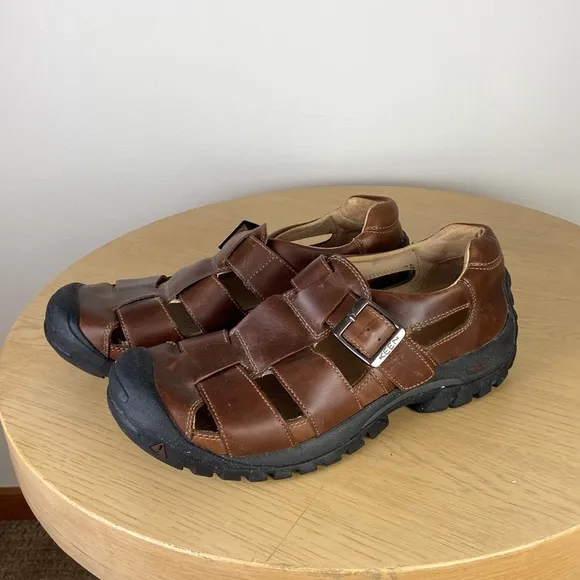 Keen Fisherman Sandals Men's 9.5 Durable Comfortable Hiking Outdoors Summer