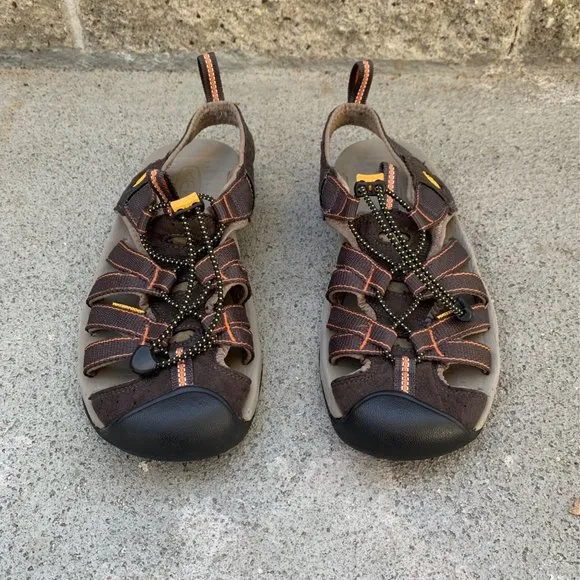 KEEN Kanyon Sandals Mens 8.5 41 Brown Closed Toe Hiking Shoes Waterproof Men