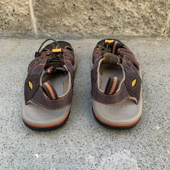 KEEN Kanyon Sandals Mens 8.5 41 Brown Closed Toe Hiking Shoes Waterproof Men