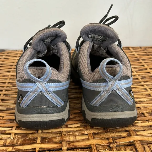 Keen Ridge Flex women’s hiking sneakers