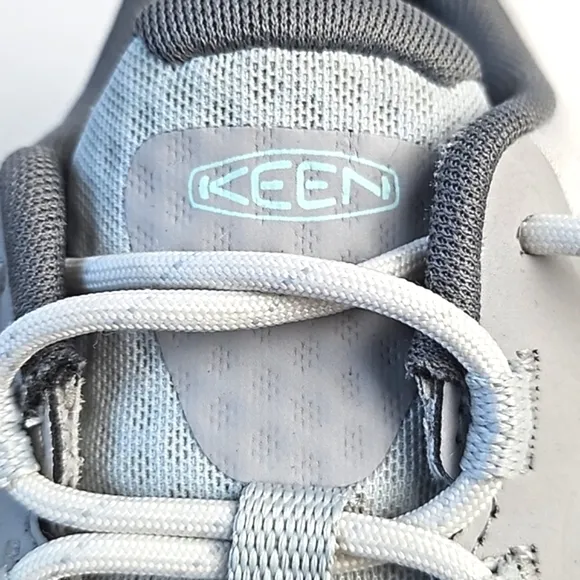 Keen Vapor Porcelain NXIS Speed Light Grey &amp; Turquoise Lace-up Hiking Sneaker
