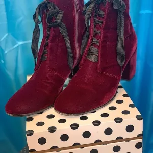 Kennel &amp; Schmenger Purple Velvet Lace Up Boots - Made in Germany