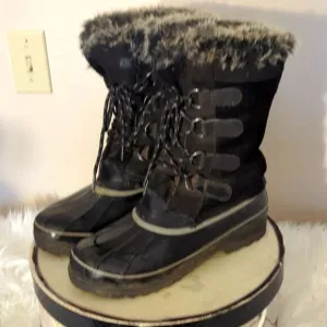 Khombu Leather Winter Boots