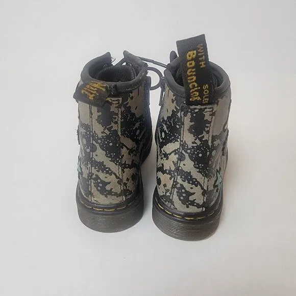Kid's Dr. Martens Junior 1460 Space Hydro Leather Lace Up Boots Size 10