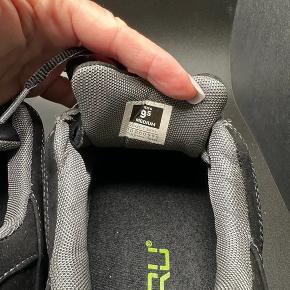 KURU Black Sneakers Rugged Outdoor Design